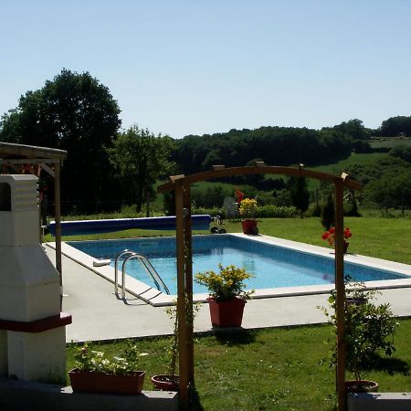 Chalet De Rose Moutier-Malcard Exterior photo
