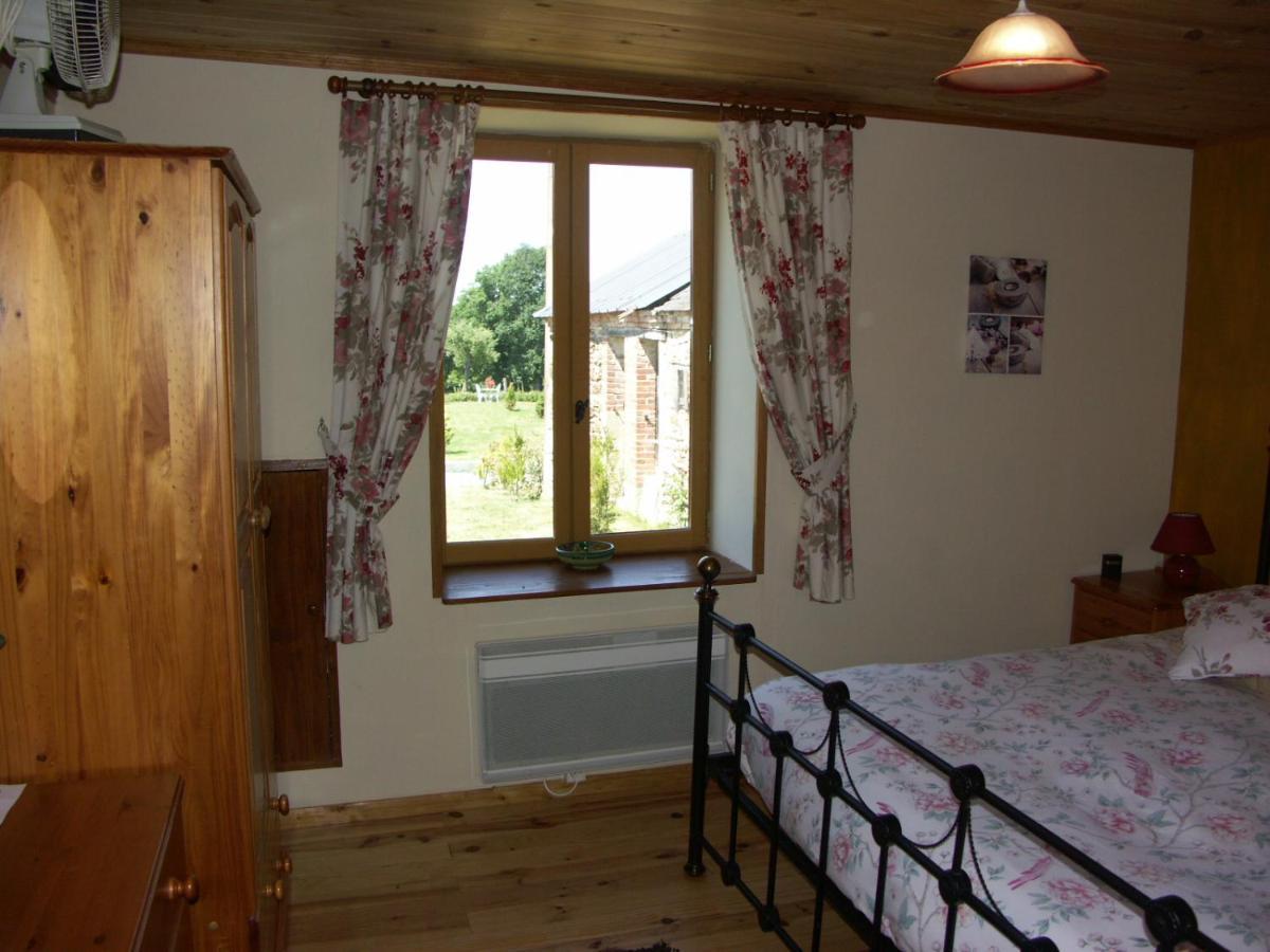 Chalet De Rose Moutier-Malcard Exterior photo